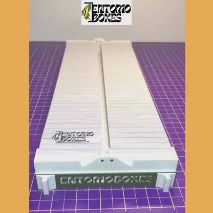 Angle-adjustable Pinning Board