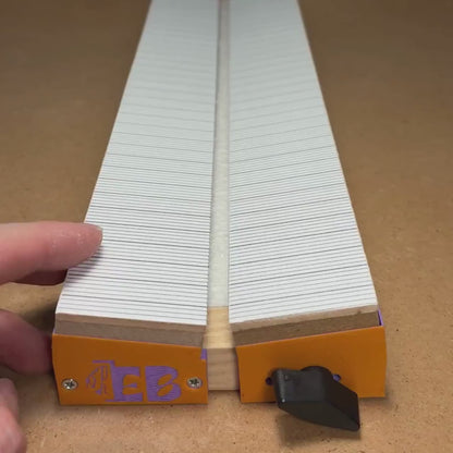 Adjustable Pinning Board